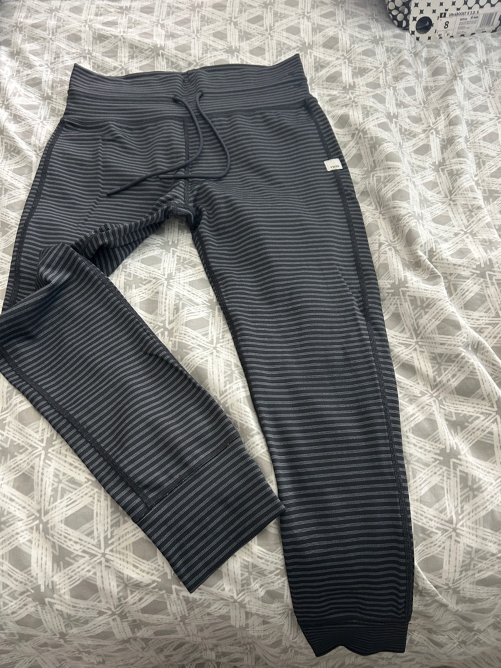 Vuori women’s Charcoal & Black Striped Jogger Pants